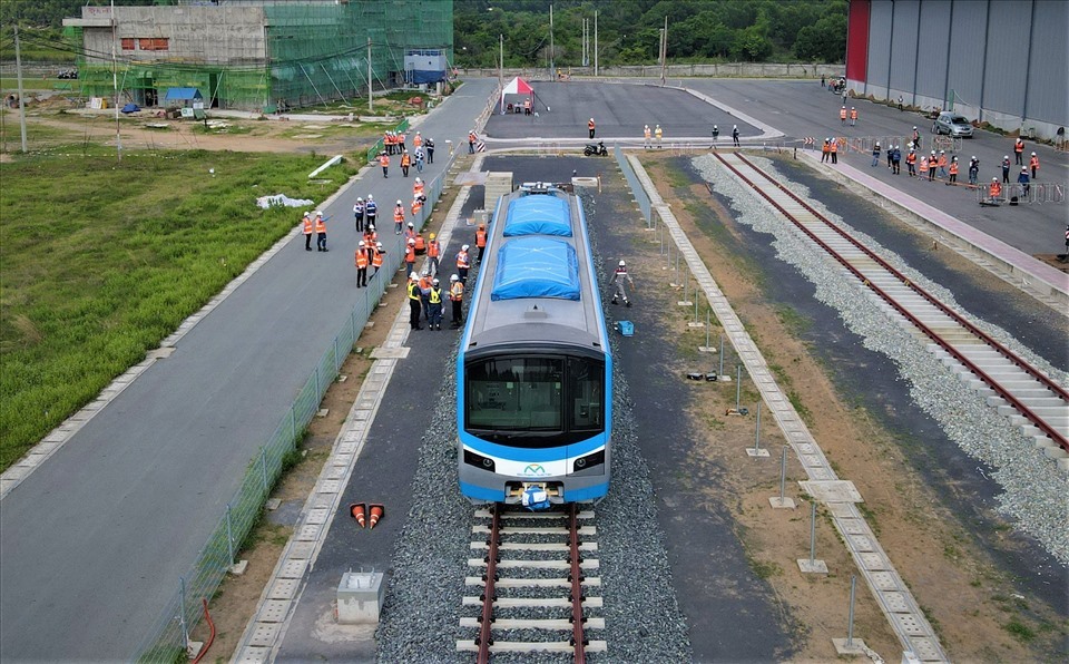 Tuyến metro Bến Thành - Suối Tiên vừa chống dịch vừa tăng tốc về đích